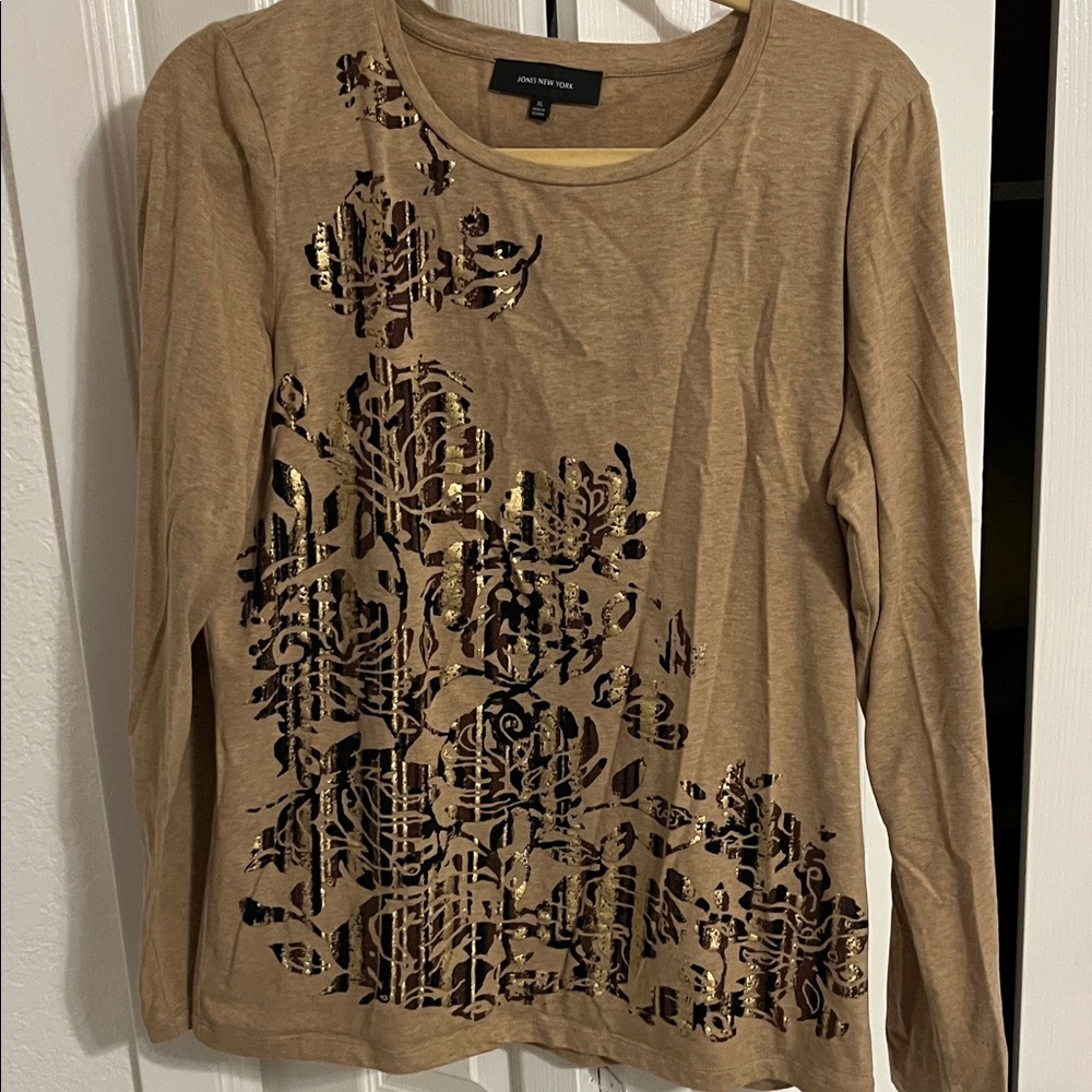 Jones New York Tan Long Sleeve Top with Black Floral Design